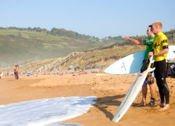 Image swisssurfers2.jpg