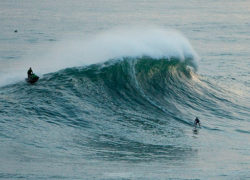 Image nazarebigwavesurfing.jpg