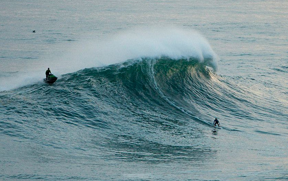 Image nazarebigwavesurfing.jpg