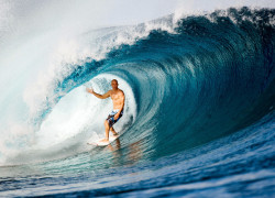 Image kellyslater90.jpg