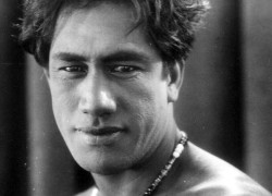 Image dukekahanamoku8.jpg