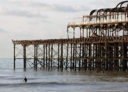 Image surfingbrightonpier.jpg