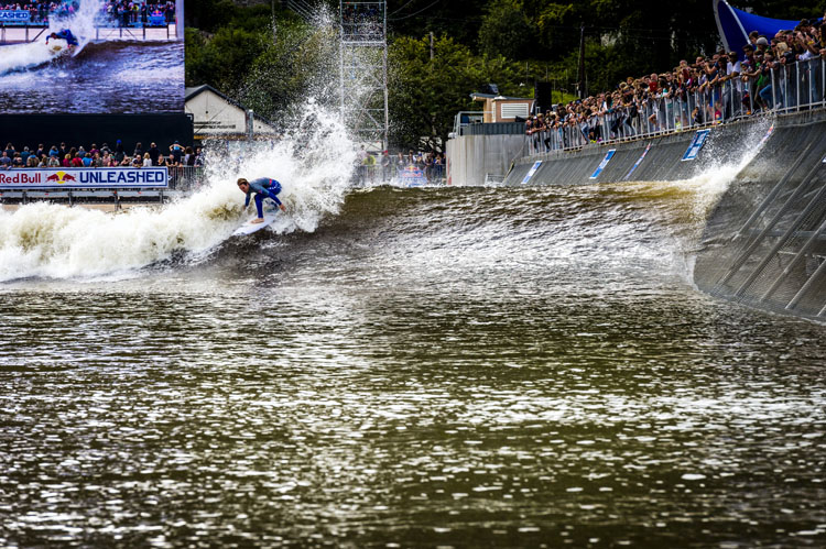 Image surfsnowdonia9.jpg