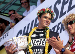 Image kellyslater96.jpg