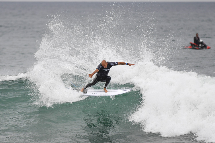 Image kellyslater103.jpg