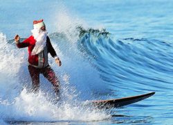 Image surfingsantaclaus3.jpg