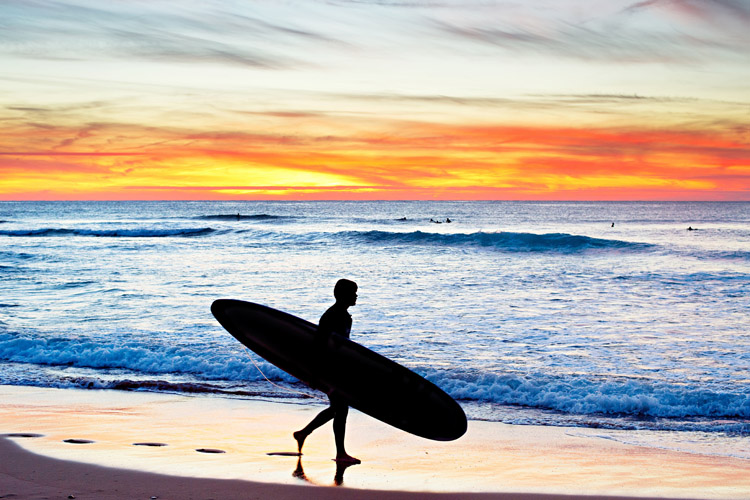 Image sunsetsurf.jpg