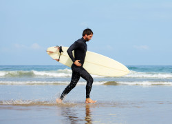 Image surfboardcarrying.jpg