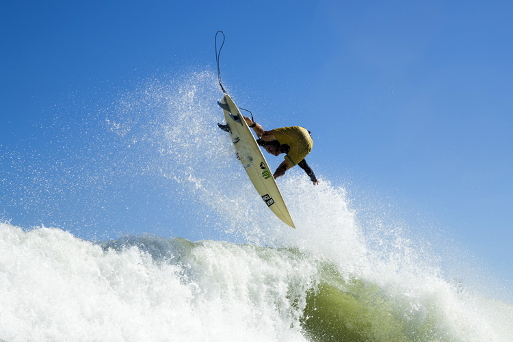 Image aerialsurfer.jpg