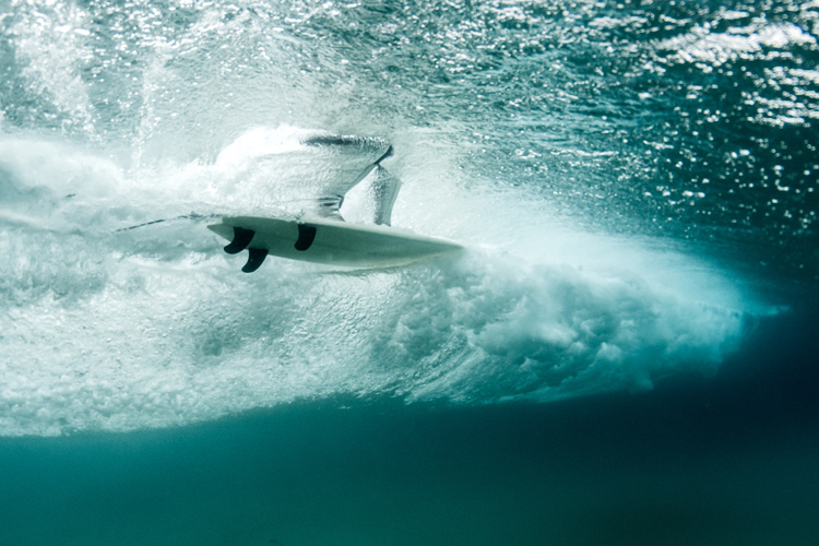 Image underwatersurf.jpg