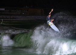 Image surf-stadium-japan.jpg