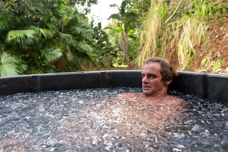 What are the benefits and risks of ice baths? | Epic Surf Australia