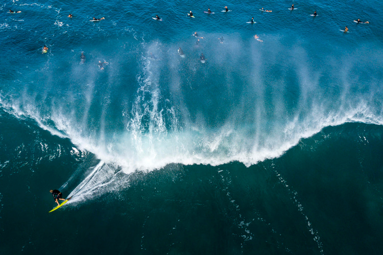 Image john-john-florence-haleiwa.jpg