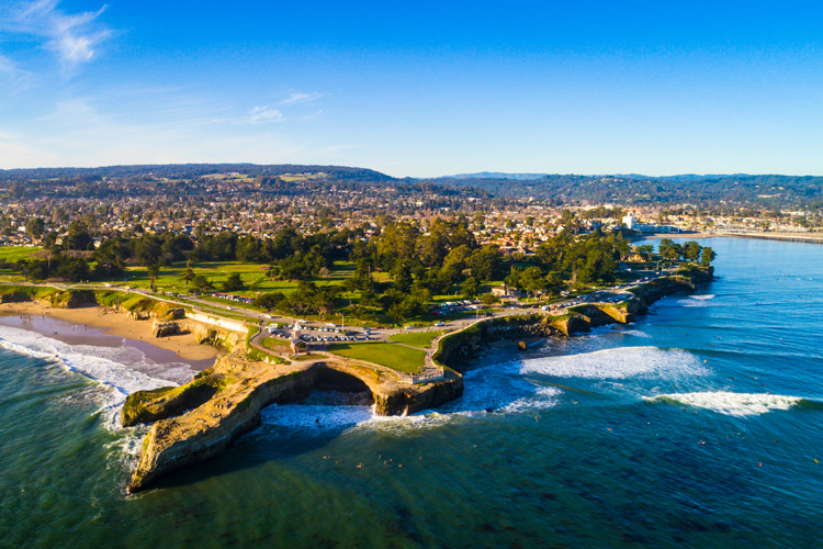 Image steamer-lane-santa-cruz.jpg